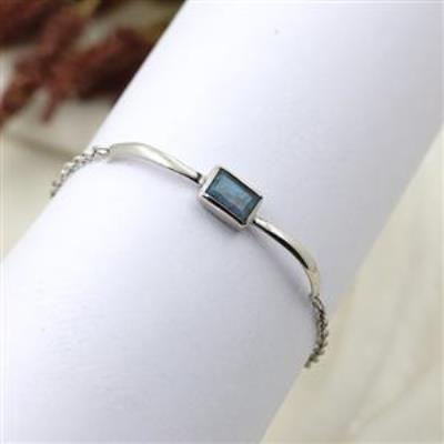 Stylish 925 Silver Rectangular Shape Cuff Bracelet Girls Jewelry Supplier | Akrati Jewels Inc
