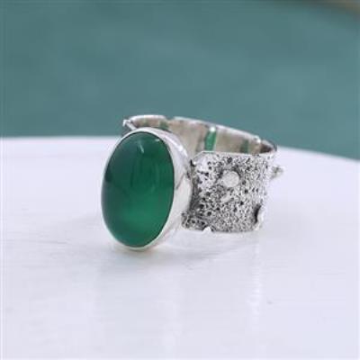 925 Sterling Silver Green Onyx Oval Shape Textured Band Men's Ring US 6  | Akrati Jewels Inc