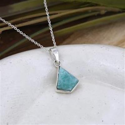 Buy Unique 925 Sterling Silver Rhombus Shaped Pendant Necklaces Jewellery Supplier | Akrati Jewels Inc