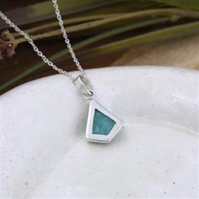 Buy Unique 925 Sterling Silver Rhombus Shaped Pendant Necklaces Jewellery Supplier | Akrati Jewels Inc