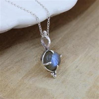 Boho Style 925 Sterling Silver Round Labradorite Dainty Pendant Jewelry Manufacturer | Akrati Jewels Inc