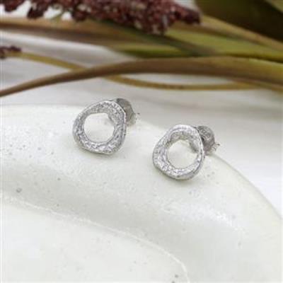 Minimalist Organic Circle 925 Silver Textured Stud Earrings Fine Jewelry Distrinutor | Akrati Jewels Inc