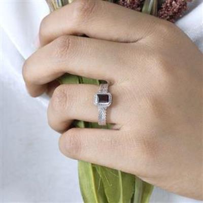 925 Sterling Silver Textured Chevron Design Band Ring Handcrafted Birthstone Jewellery Supplier  | Akrati Jewels Inc