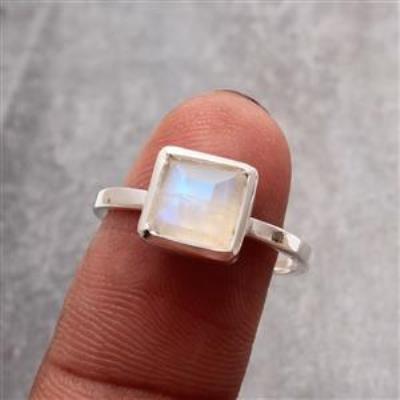 Sterling Silver Moonstone Gemstone Ring | Akrati Jewels Inc