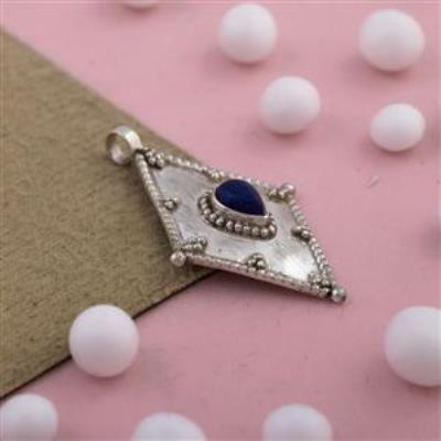 Kite Shape Sterling Silver Lapis Lazuli Pendant Online Gemstone Jewelery | Akrati Jewels Inc