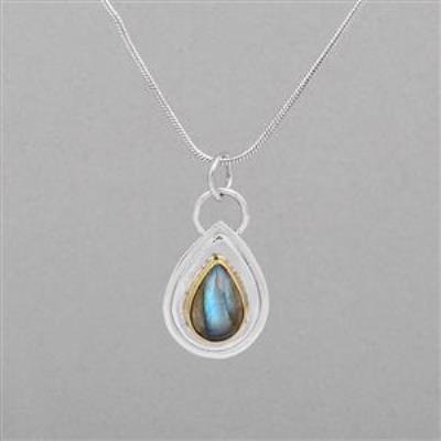 Labradorite Pendant in 925 sterling silver  | Akrati Jewels Inc